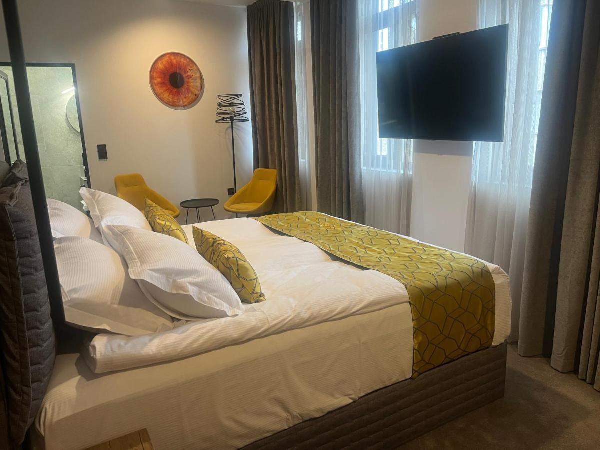 Hotel Niks Sevlievo Esterno foto