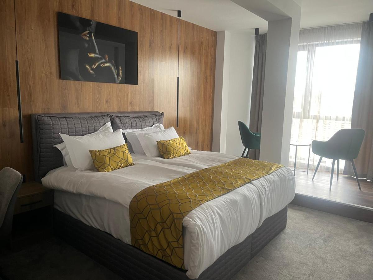 Hotel Niks Sevlievo Esterno foto